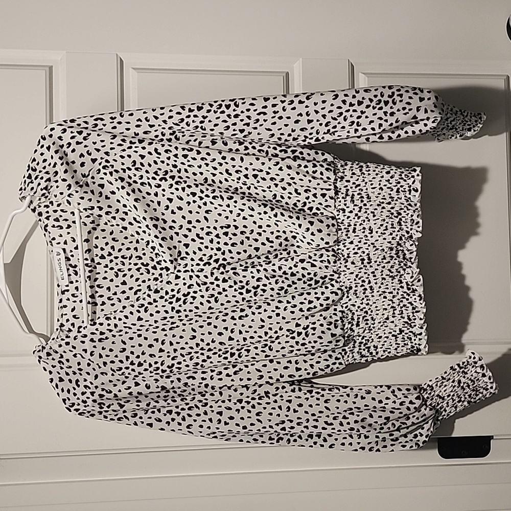 Patterned top